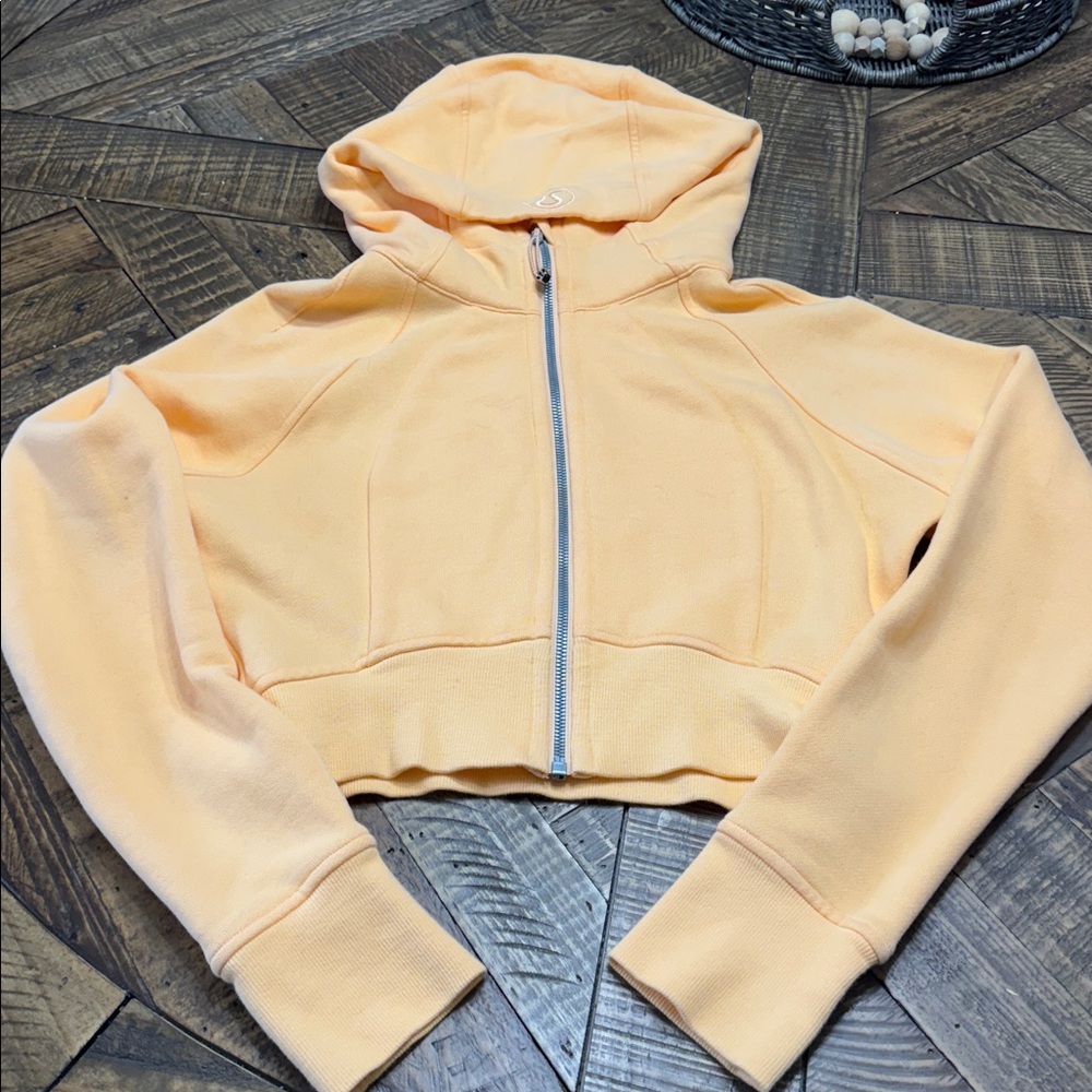 Lululemon Peach/Sherbert Full zip crop Scuba